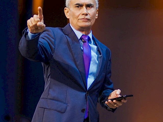 Pastor Edwin Alvarez